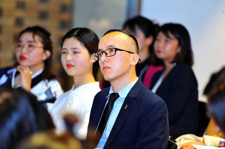 “若想創造非凡，你的表達欲望需要大于恐懼”