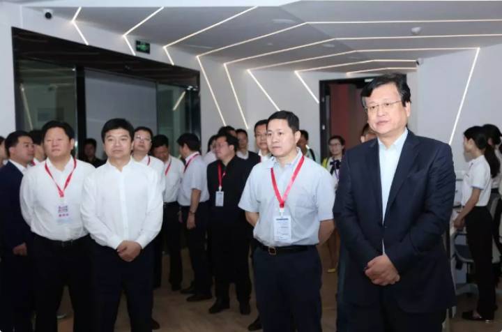 湖南首個！湘江金融科技孵化空間在長沙楷林國際揭牌運營